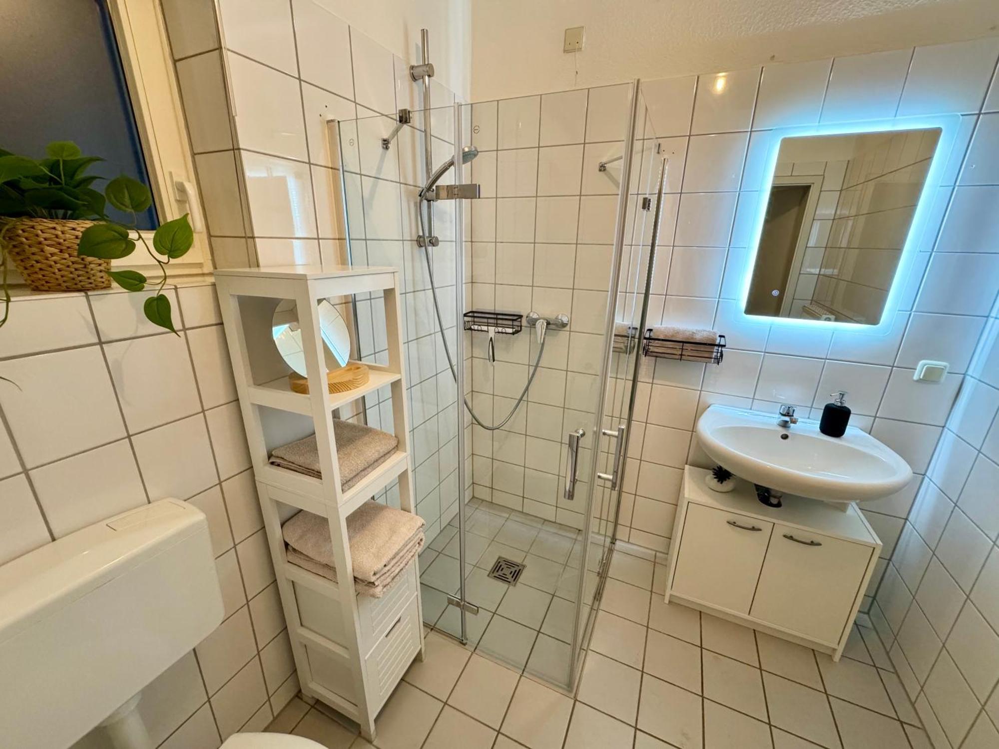Ferienwohnung Schildblick Modernes Apartment Direkt In Der Altstadt Von Erfurt Nahe Der Kraemerbruecke - Beste Innenstadtlage 外观 照片